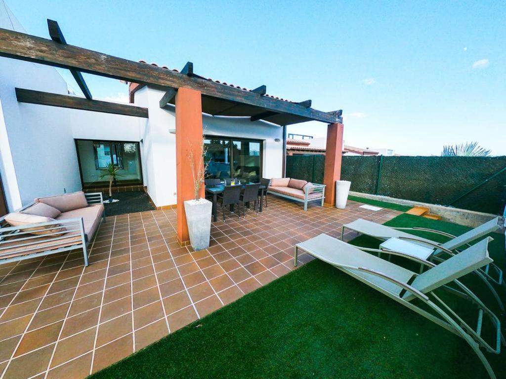 Villa James Caleta De Fuste Buitenkant foto